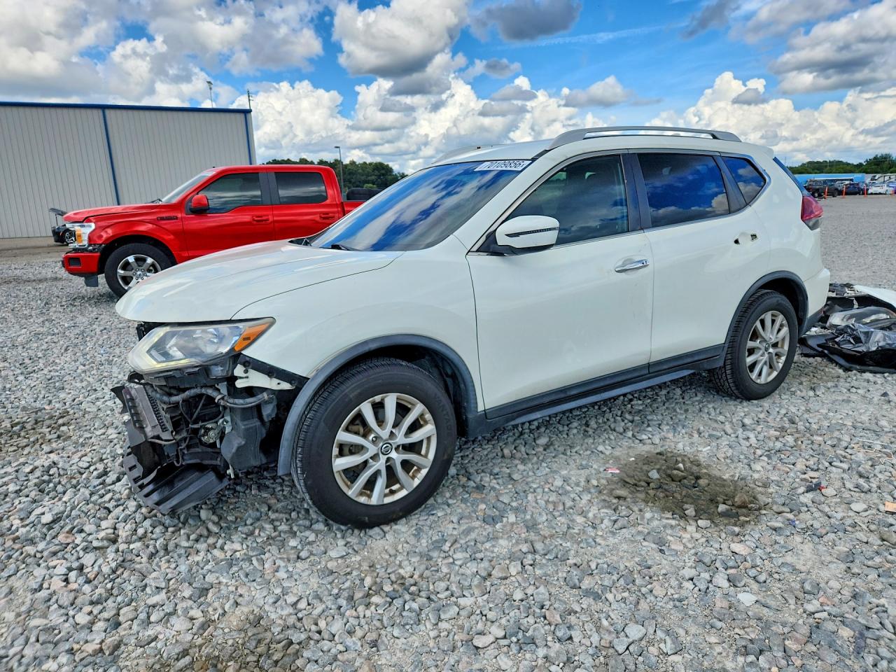 2019 NISSAN ROGUE — Front 3/4