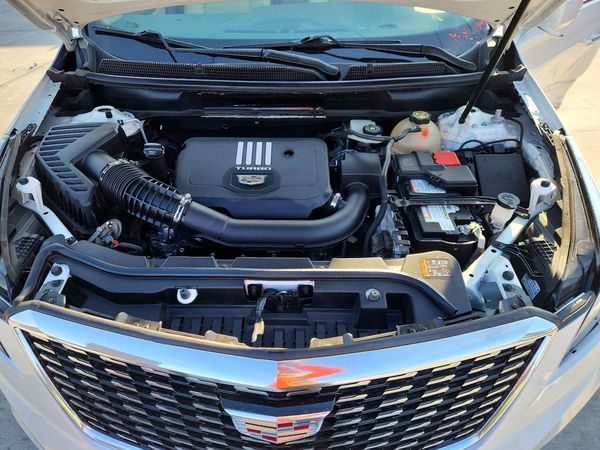 2023 CADILLAC XT5 Premium Luxury — Engine bay