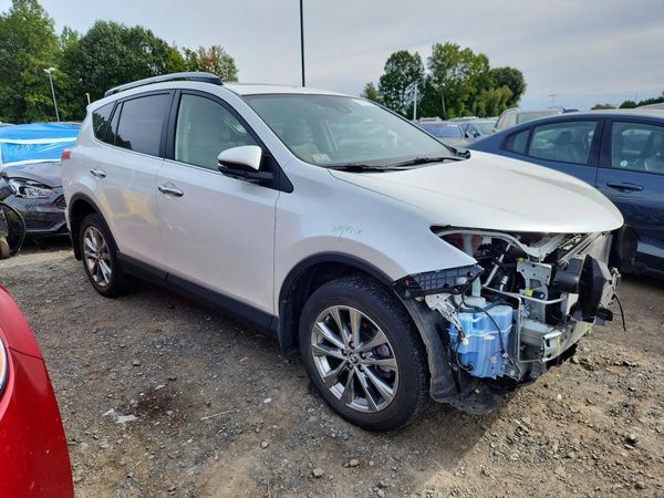 2017 TOYOTA RAV4 Ltd/SE Platinum — Passenger 3/4