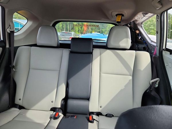 2017 TOYOTA RAV4 Ltd/SE Platinum — SUVN