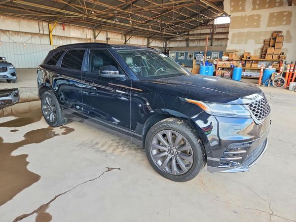 2018 LAND ROVER RANGE ROVER VELAR R-Dynamic SE — Passenger 3/4