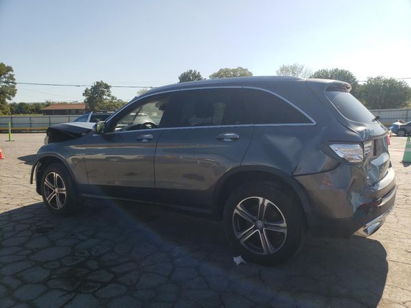 2016 MERCEDES-BENZ GLC