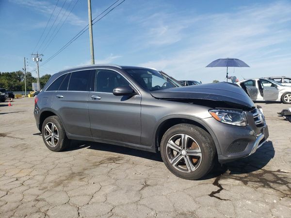 2016 MERCEDES-BENZ GLC