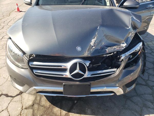 2016 MERCEDES-BENZ GLC