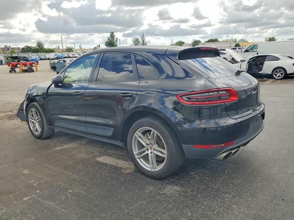 2015 PORSCHE MACAN