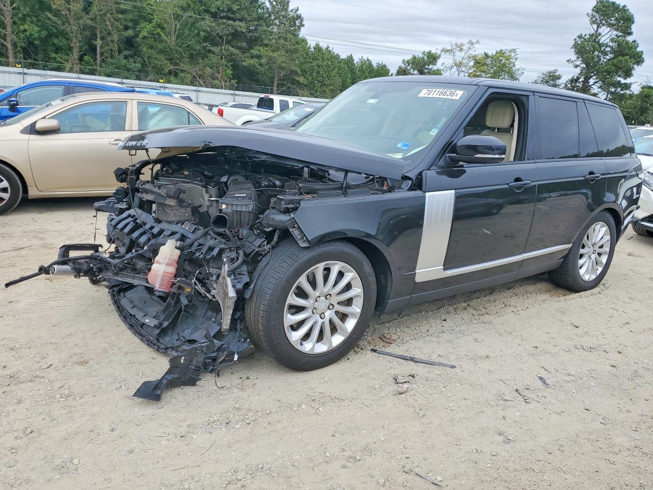 2019 LAND ROVER RANGEROVER HSE — Front 3/4