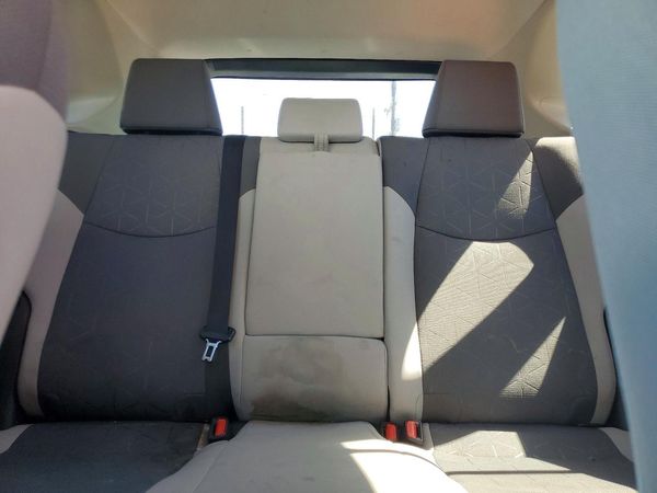2021 TOYOTA RAV4 XLE — SUVN