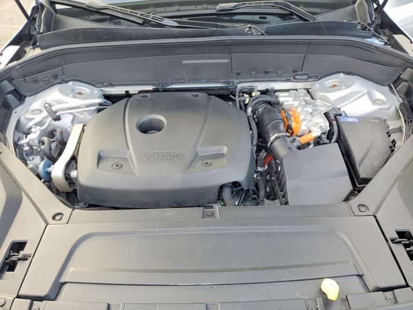 2024 VOLVO XC90 Plus Bright — Engine bay