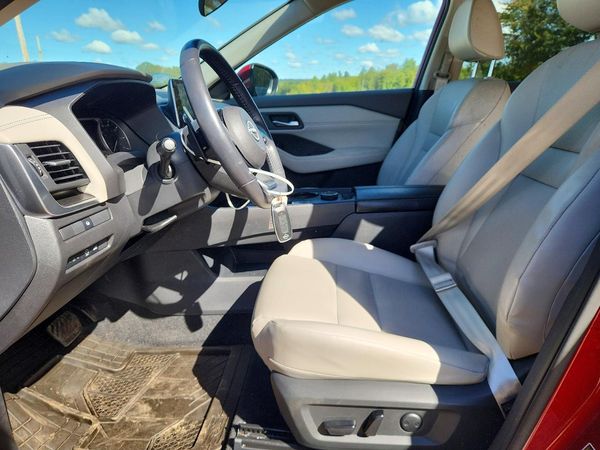 2023 NISSAN ROGUE SV — DENT