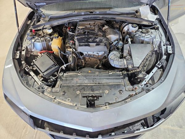 2022 CHEVROLET CAMARO 1LS/1LT — Engine bay