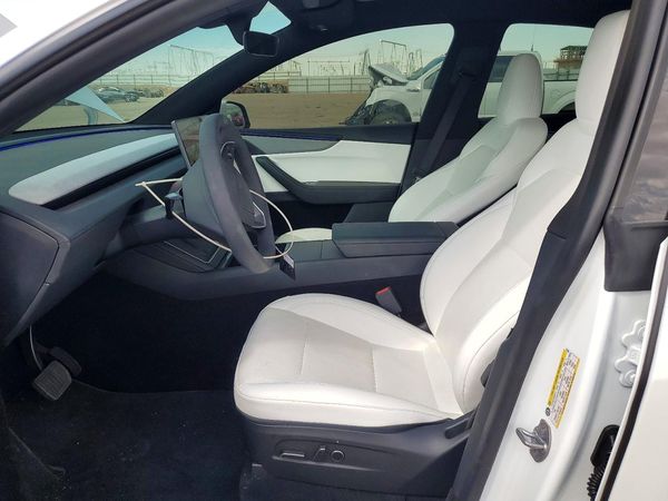 2026 TESLA MODEL Y — DENT