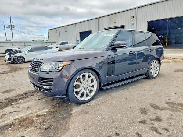 2014 LAND ROVER RANGEROVER SuperCharged — Front 3/4