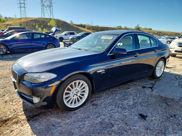 2012 BMW 5 SERIES xDrive — Front 3/4