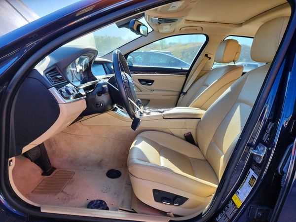 2012 BMW 5 SERIES xDrive — DENT