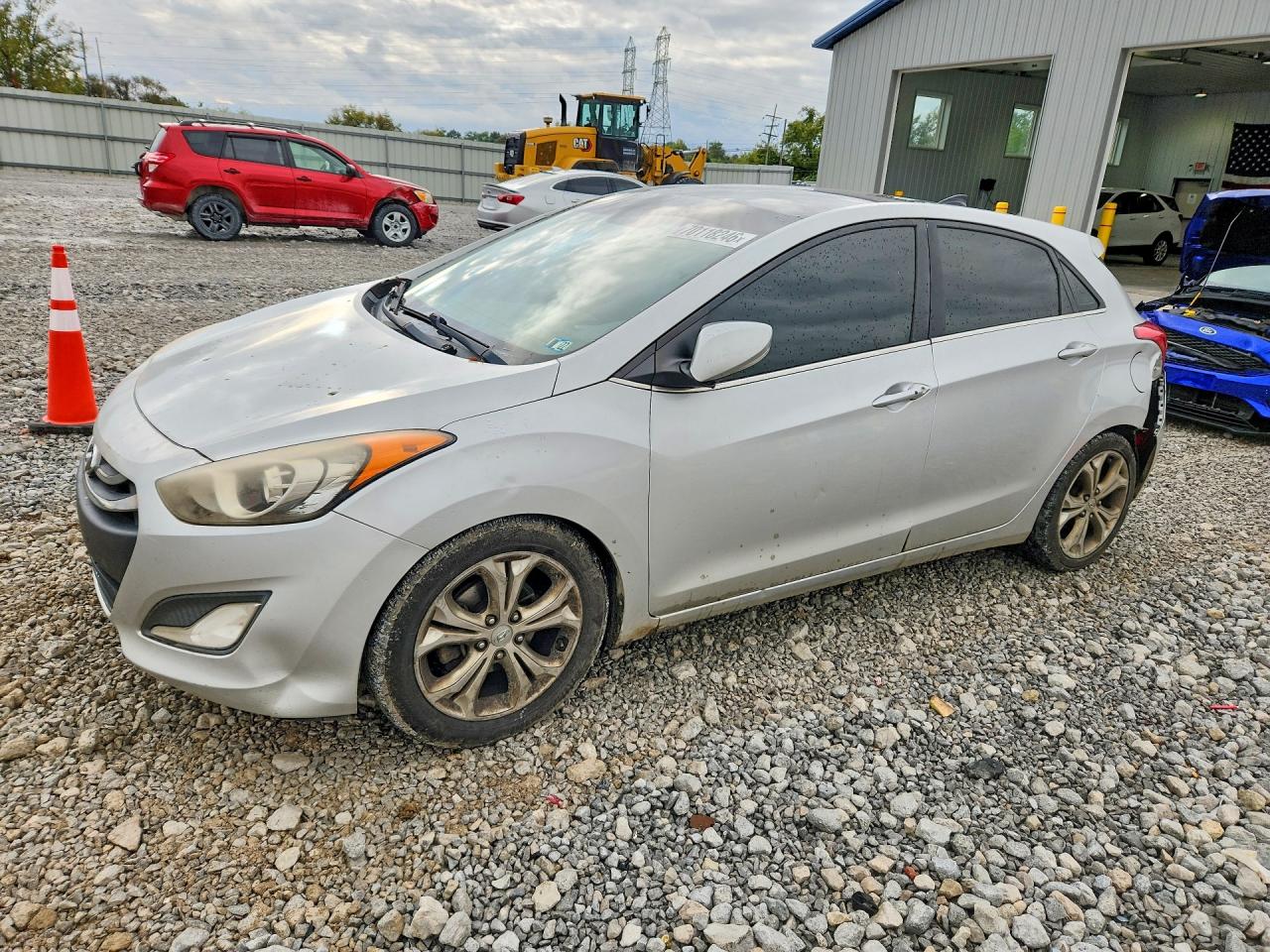 2013 HYUNDAI ELANTRA — Front 3/4