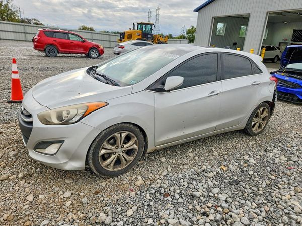 2013 HYUNDAI ELANTRA — DSFA — Front 3/4