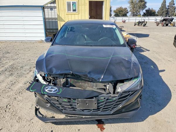 2023 HYUNDAI ELANTRA Blue — DIRF