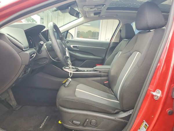 2021 HYUNDAI SONATA SEL Convenience — DENT
