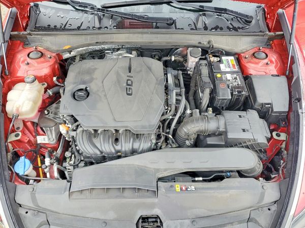 2021 HYUNDAI SONATA SEL Convenience — Engine bay