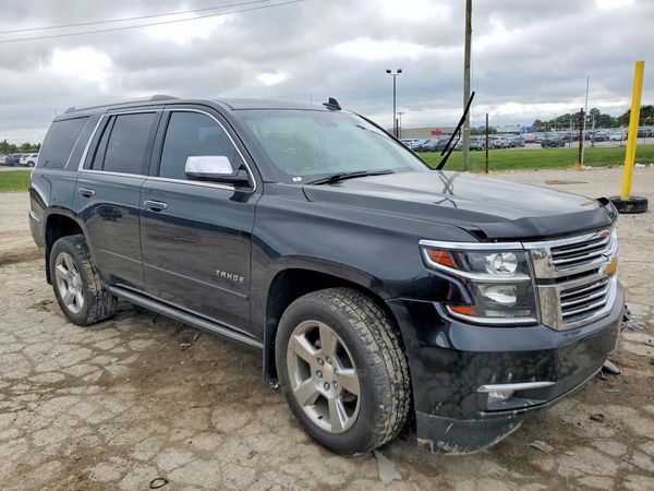 2017 CHEVROLET TAHOE Premier — Passenger 3/4