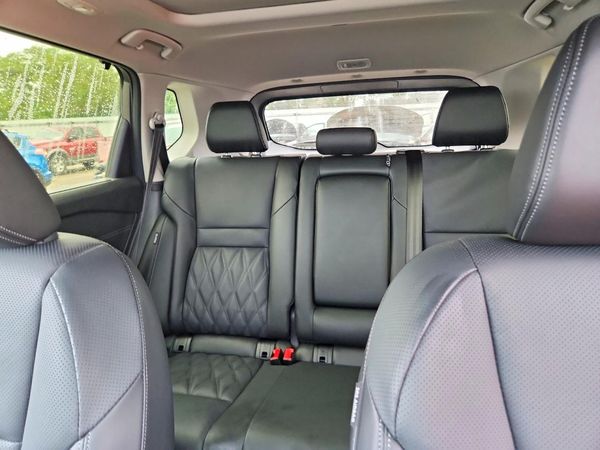 2026 NISSAN ROGUE Platinum — SUVN