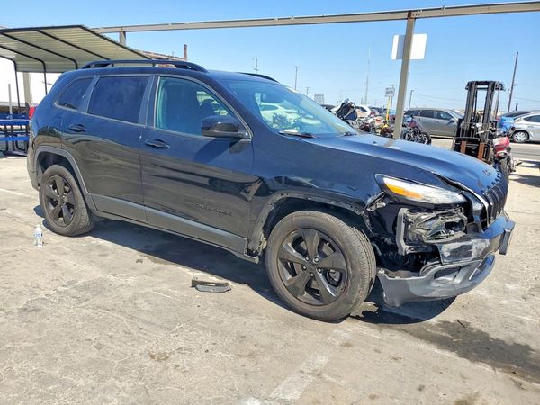 2018 JEEP CHEROKEE — Passenger 3/4