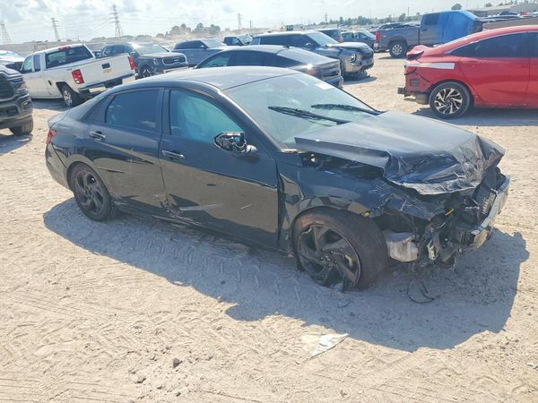 2026 HYUNDAI ELANTRA — Passenger 3/4