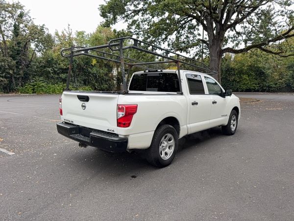 2021 NISSAN TITAN Crew Cab