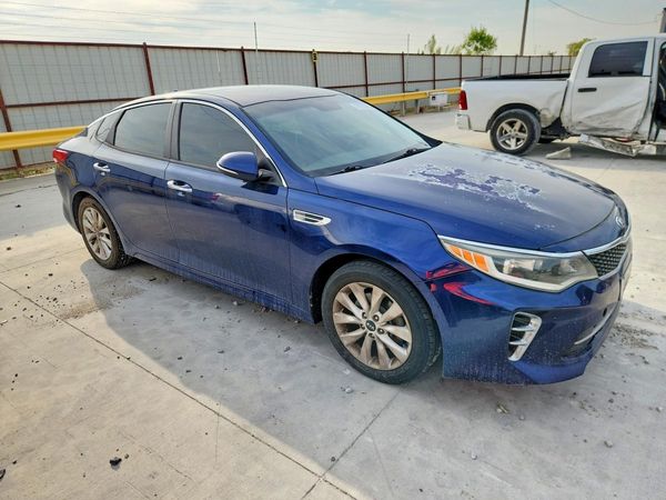 2017 KIA OPTIMA — Passenger 3/4