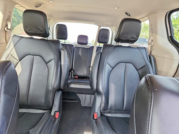 2024 CHRYSLER PACIFICA Select — SUVN