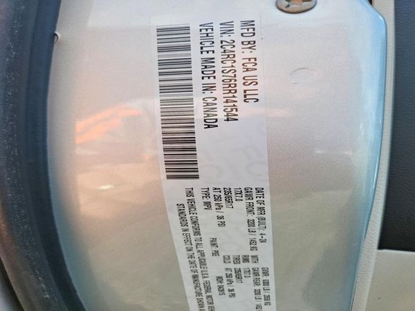 2024 CHRYSLER PACIFICA Select — VINS