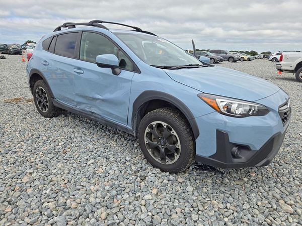 2022 SUBARU CROSSTREK Premium — Passenger 3/4