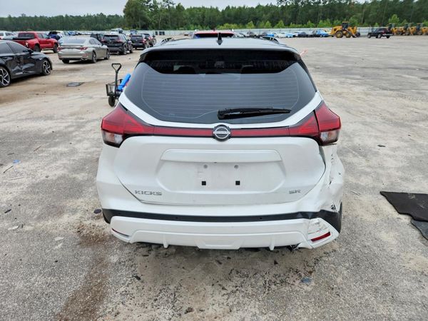 2024 NISSAN KICKS SR — DIRR