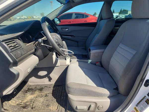 2017 TOYOTA CAMRY SOLA LE/SE/XLE Hybrid — DENT