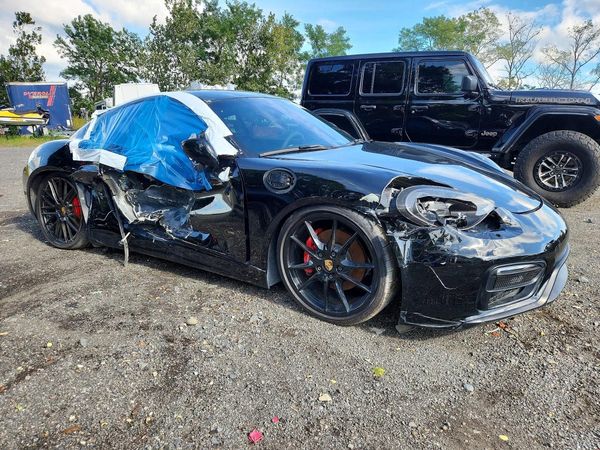 2016 PORSCHE CAYMAN — Passenger 3/4