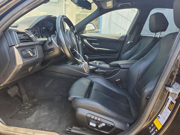 2016 BMW 328 xDrive SA — DENT