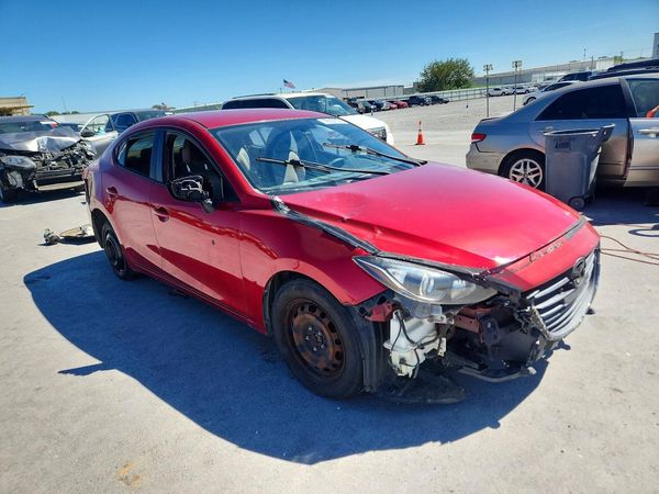 2015 MAZDA 3 Sport/GX — Passenger 3/4