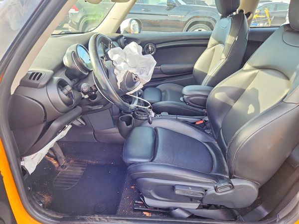 2015 MINI COOPER — DENT