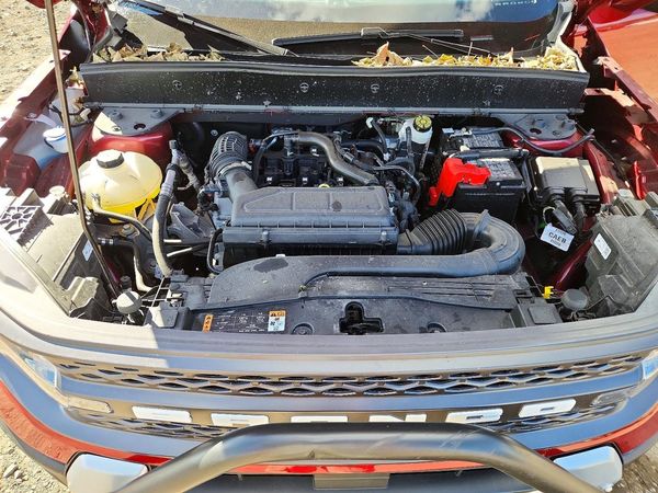 2025 FORD BRONCO SPORT BIG BEND — Engine bay