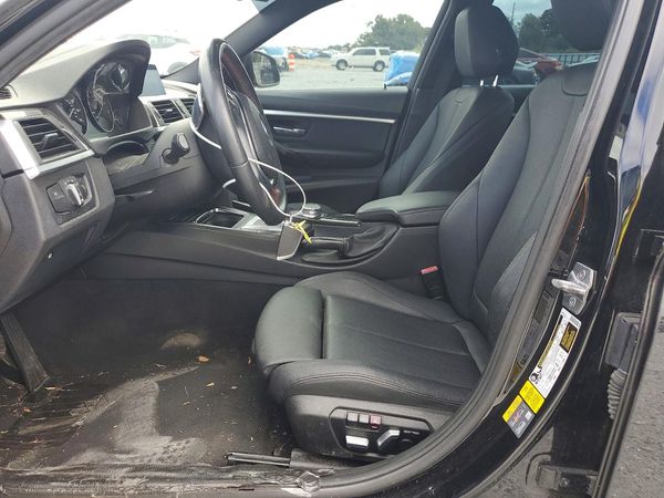 2018 BMW 330E — DENT