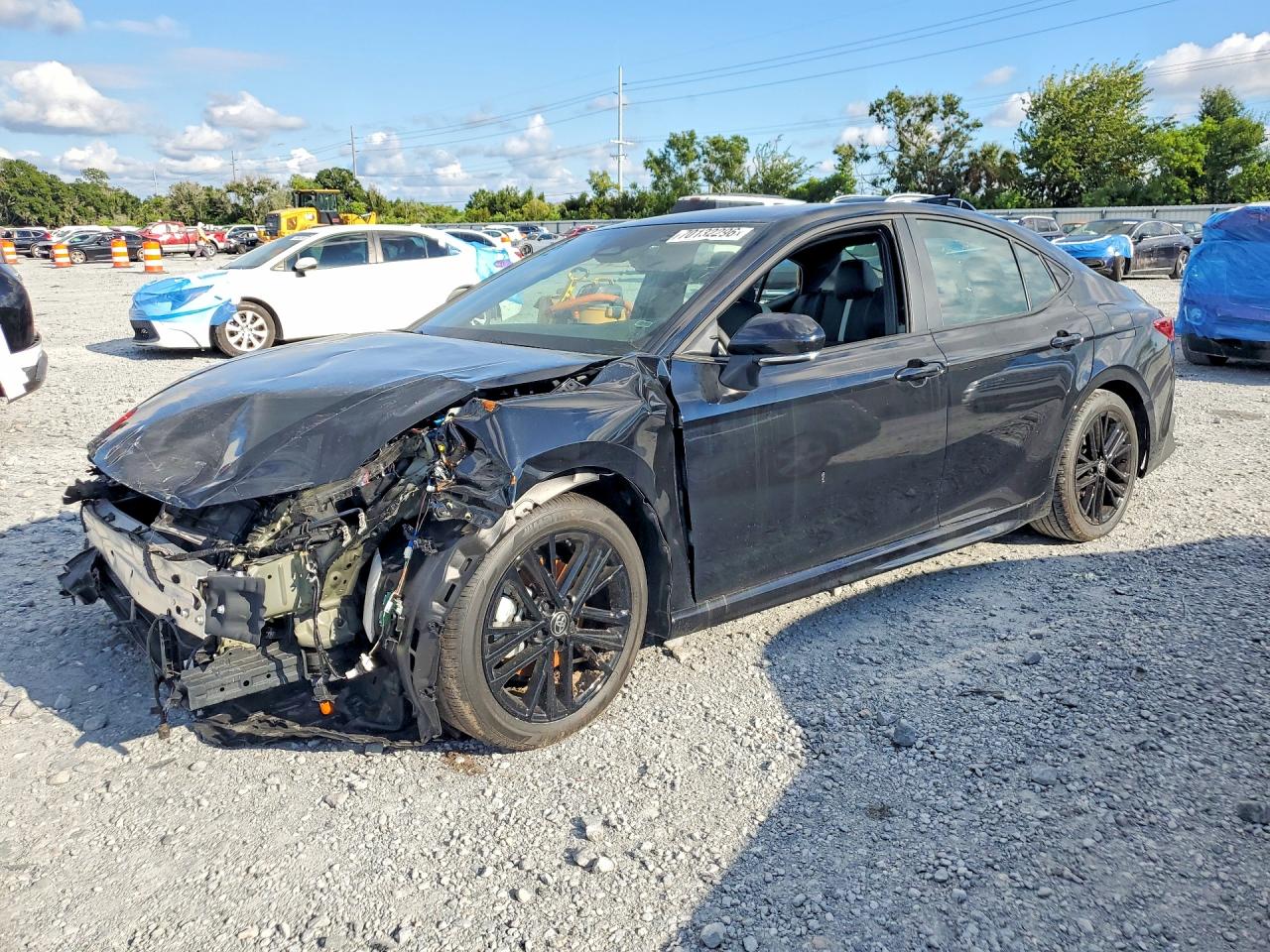 2026 TOYOTA CAMRY — Front 3/4