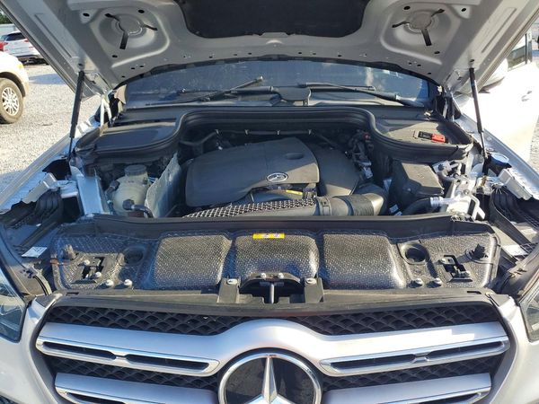 2020 MERCEDES-BENZ GLE-CLASS GLE350 — Engine bay