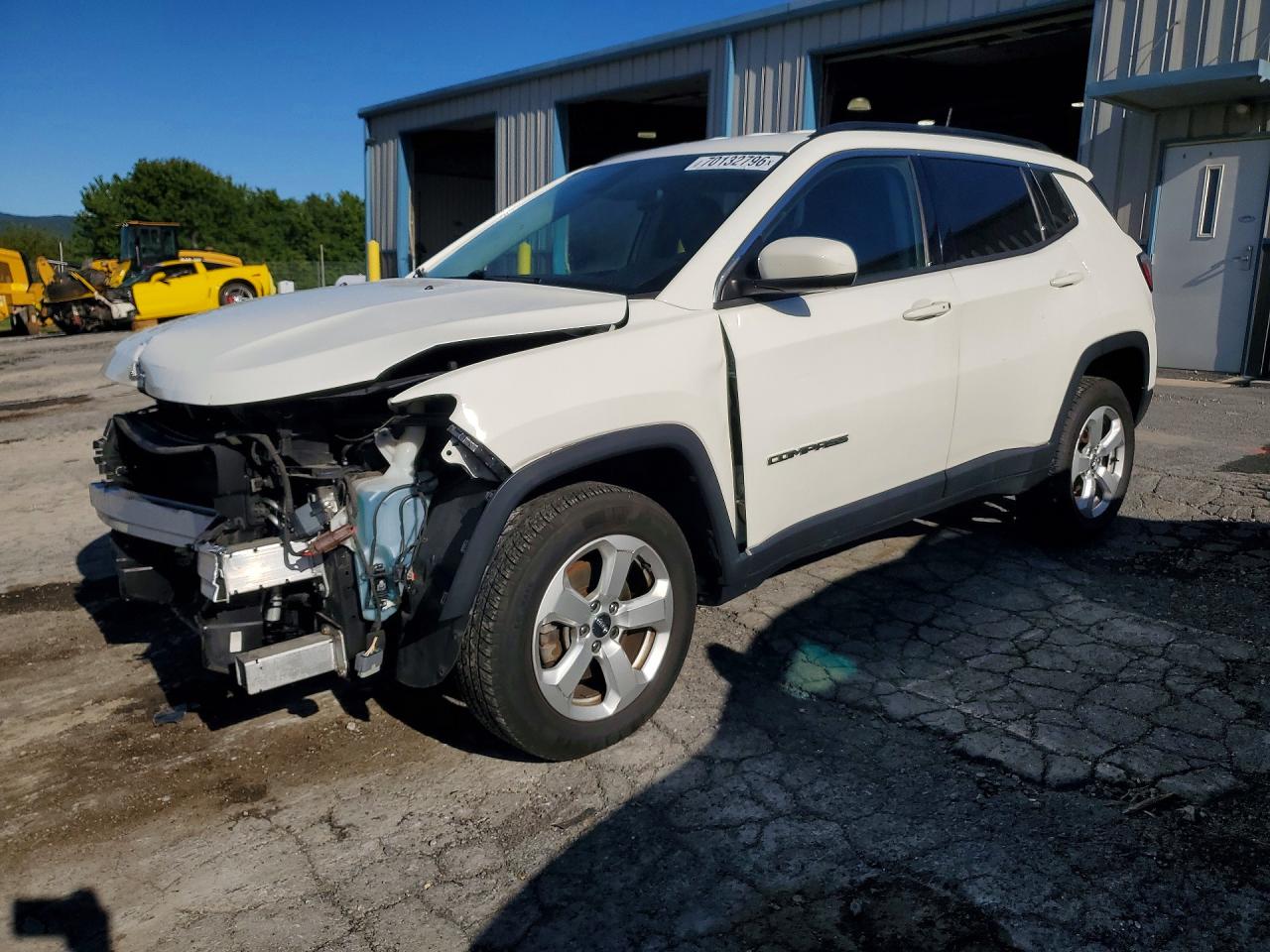 2018 JEEP COMPASS — Front 3/4