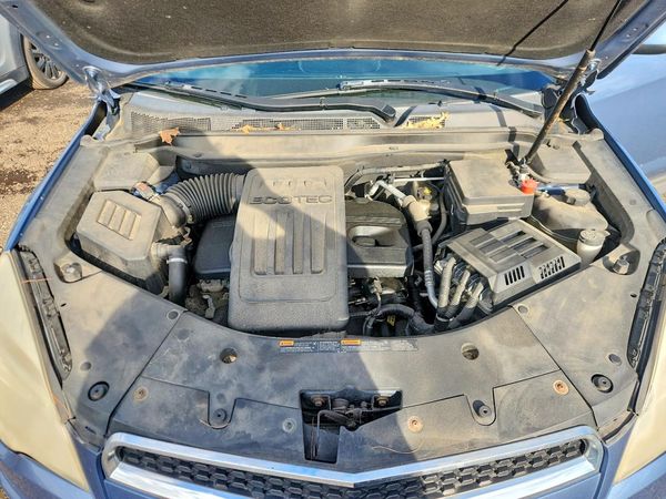 2012 CHEVROLET EQUINOX 2LT — Engine bay