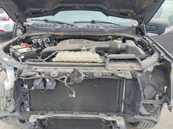 2021 FORD F150 — Engine bay
