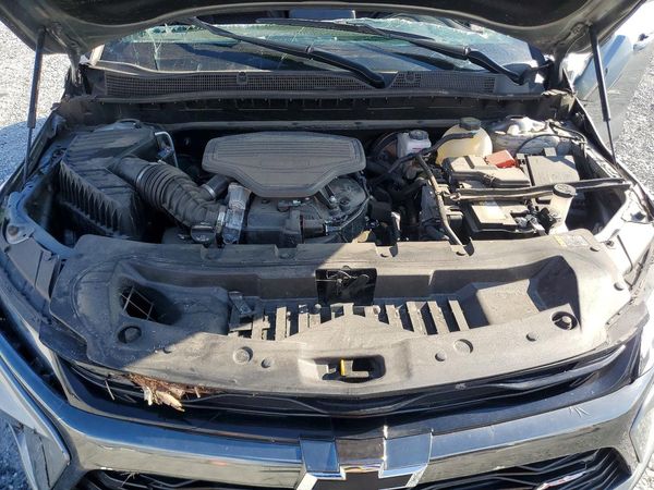 2025 CHEVROLET BLAZER RS — Engine bay