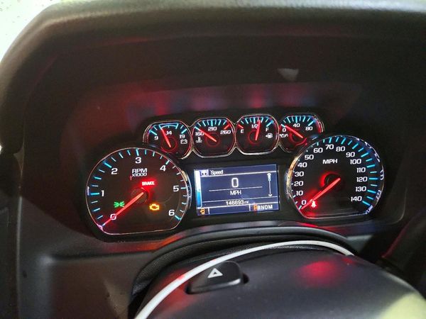 2015 CHEVROLET SUBURBAN LT — ODOM