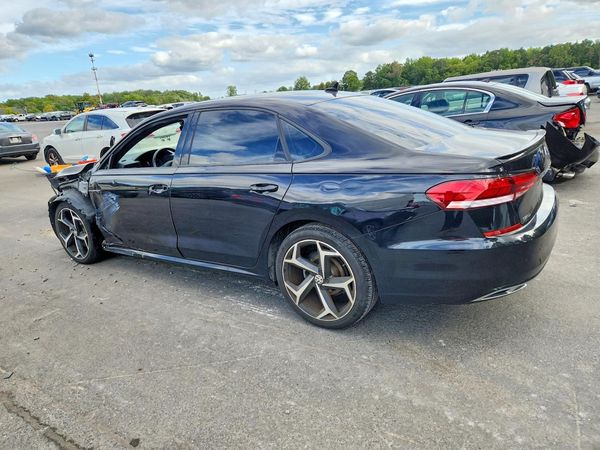 2021 VOLKSWAGEN PASSAT R-Line — DSRA