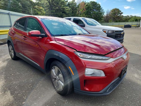 2021 HYUNDAI KONA Limited — Passenger 3/4