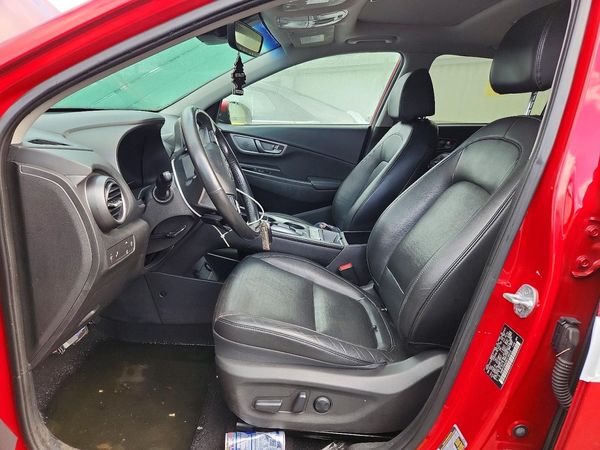 2021 HYUNDAI KONA Limited — DENT
